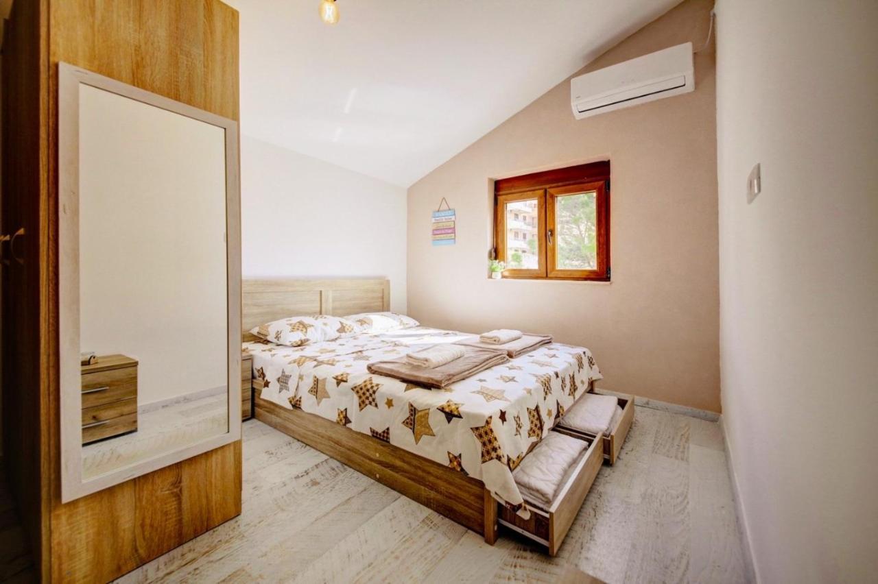 Apartmán Rhizon Risan Exteriér fotografie